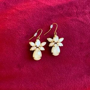 Flower drop earrings